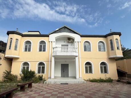 Elan №6477354 - Bakı, Badamdar q., 10 otaqlı, 390 m²
