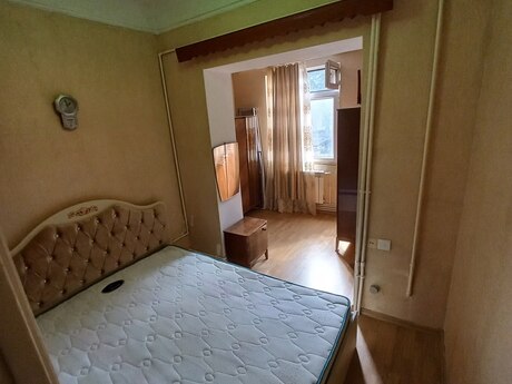 2-room apartment for rent, 40 m², Nizami: 600 ₼/mo 4