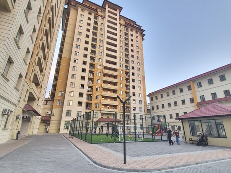 4 Qara Qarayev
