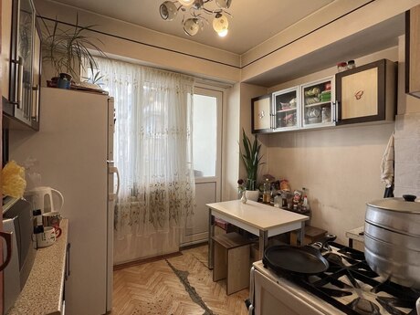 3 otaqlı mənzil, 85 m², 28 May: 260 000 ₼ 5