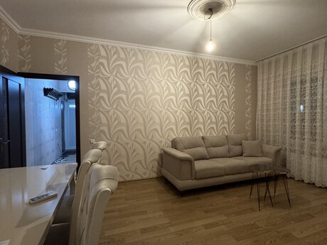 2-room apartment for rent, 60 m², 8-ci mikrorayon: 700 ₼/mo 3
