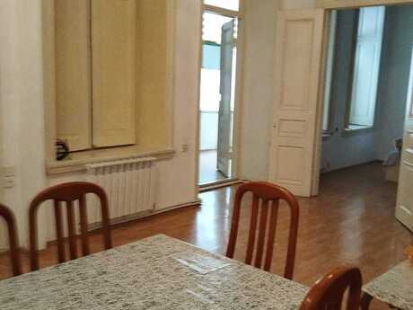 Kirayə 2 otaqlı mənzil, 70 m², Sahil: 800 ₼/ay 2