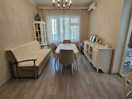 3 otaqlı mənzil, 70 m², Azadlıq Prospekti: 215 000 ₼ 2