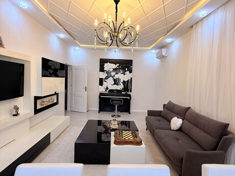 7 otaqlı həyət evi, 400 m², Novxanı: 290 000 ₼ 2
