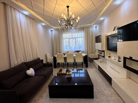 7 otaqlı həyət evi, 400 m², Novxanı: 290 000 ₼ 3