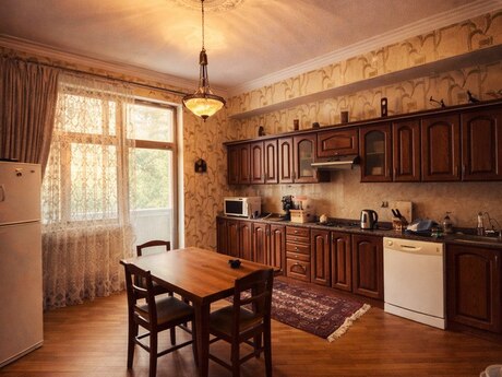 3-room apartment, 160 m², 28 May: 725 000 ₼ 3