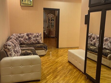 Аренда: 2-комнатная квартира, 98 м², Memar Əcəmi: 800 ₼/мес 3