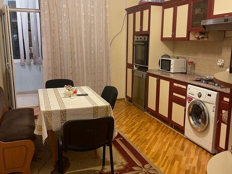 Аренда: 2-комнатная квартира, 98 м², Memar Əcəmi: 800 ₼/мес 5