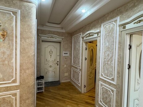 Kirayə 3 otaqlı mənzil, 110 m², Nərimanov: 250 ₼/ay 2