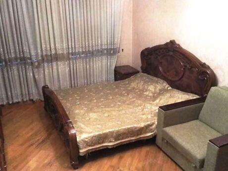 Elan №6477641 - Bakı, Elmlər Akademiyası m., 3 otaqlı, 70 m², 1/4 mərtəbə