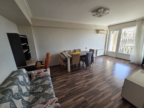 Аренда: 3-комнатная квартира, 90 м², 28 May: 1 200 ₼/мес 3