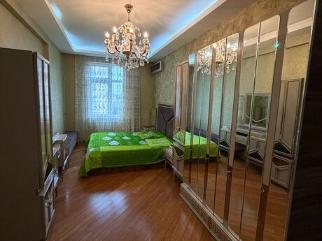 Elan №6477683 - Bakı, Elmlər Akademiyası m., 3 otaqlı, 140 m², 13/15 mərtəbə