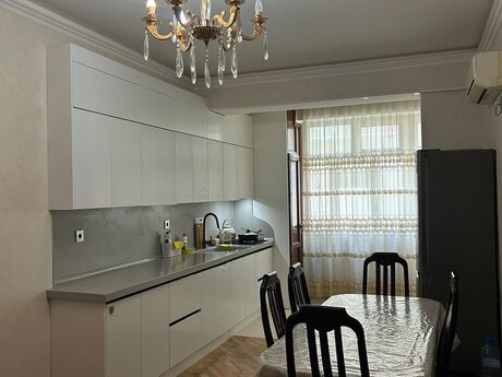 Kirayə 3 otaqlı mənzil, 110 m², 20 Yanvar: 188 ₼/ay 2
