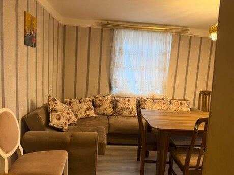 Elan №6477805 - Bakı, Nəriman Nərimanov m., 2 otaqlı, 40 m², 4/5 mərtəbə