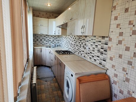 3-room apartment for rent, 55 m², Bakıxanov: 550 ₼/mo 4