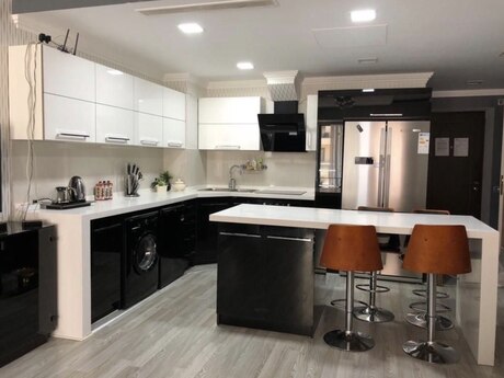 Kirayə 3 otaqlı mənzil, 200 m², Ağ şəhər: 2 000 ₼/ay 3