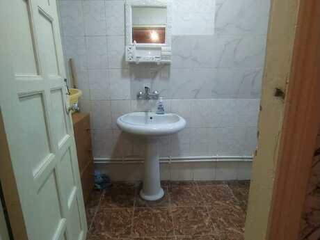 Kirayə 1 otaqlı mənzil, 40 m², 28 May: 200 ₼/ay 4