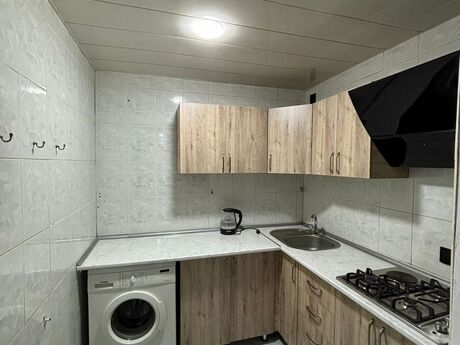 Elmlər Akademiyasında 3 otaqlı köhnə tikili mənzil satılır, 72 m², 300 000 AZN, şəkil 3 / 9