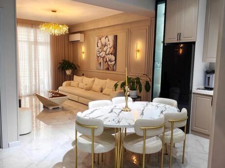 2-комнатная квартира, 73 м², Yeni Günəşli: 178 000 ₼ 2