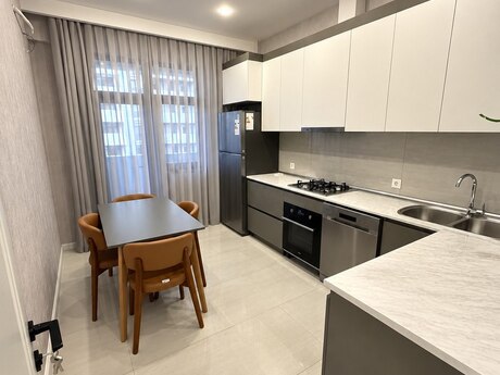 Kirayə 2 otaqlı mənzil, 90 m², Şah İsmayıl Xətai: 1 300 ₼/ay 4