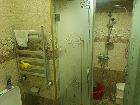 3-room apartment for rent, 65 m², Sahil: 1 200 ₼/mo 5
