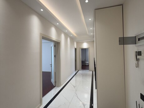 Elan №6478193 - Bakı, Gənclik m., 3 otaqlı, 130 m², 10/17 mərtəbə
