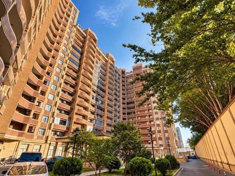 Объявление №6478235 - Баку, м. Гянджлик, 3-комн., 140 м², 15/18 этаж