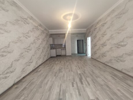 2-комнатная квартира, 76 м², 28 May: 245 000 ₼ 5