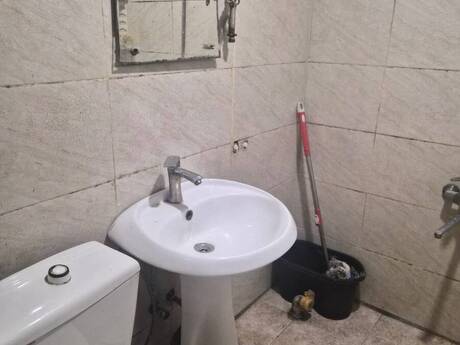 1-room apartment for rent, 50 m², Neftçilər: 135 ₼/mo 4