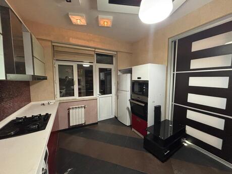 2-room apartment, 95 m², Şah İsmayıl Xətai: 280 000 ₼ 5