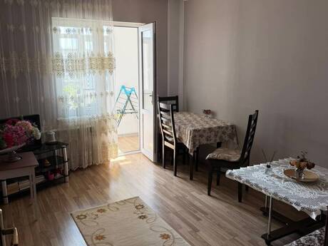 Объявление №6478459 - Баку, м. Халглар Достлугу, 2-комн., 40 м², 7/10 этаж