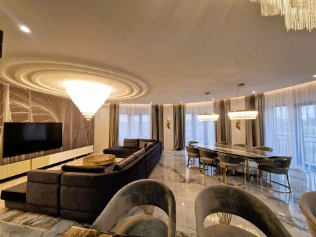 Объявление №6478454 - Баку, пос. Аг шехер, 4-комн., 220 м², 4/7 этаж