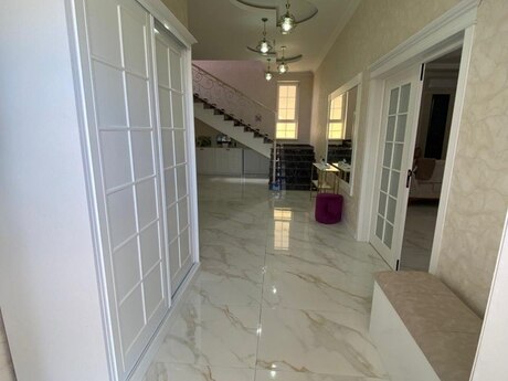 4 otaqlı həyət evi, 240 m², Mərdəkan: 360 000 ₼ 2