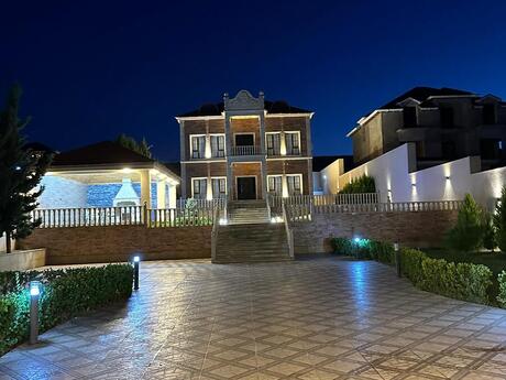 6 otaqlı həyət evi, 250 m², Novxanı: 590 000 ₼ 2