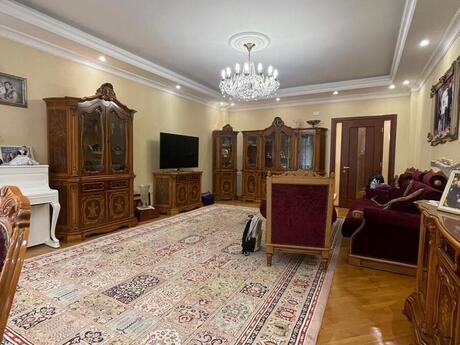 4 otaqlı mənzil, 180 m², 28 May: 550 000 ₼ 3