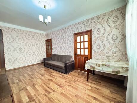 Elan №6478513 - Bakı, Memar Əcəmi m., 2 otaqlı, 45 m², 2/5 mərtəbə