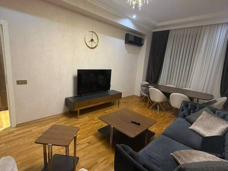 2-room apartment for rent, 75 m², Qara Qarayev: 900 ₼/mo 3