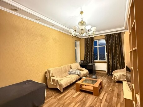 2-комнатная квартира, 95 м², İnşaatçılar: 228 000 ₼ 2