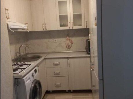 2-комнатная квартира, 43 м², 20 Yanvar: 180 000 ₼ 3