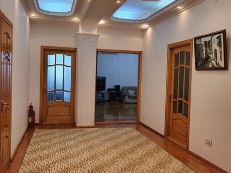 4-room apartment for rent, 150 m², 28 May: 150 ₼/mo 2
