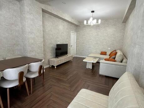 Аренда: 3-комнатная квартира, 125 м², Nizami: 1 800 ₼/мес 3