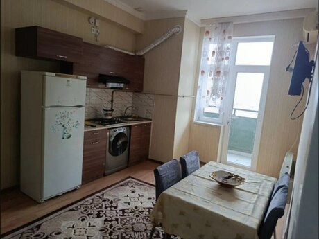 2-room apartment for rent, 50 m², Binəqədi: 450 ₼/mo 2