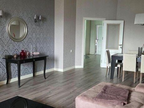 3-room apartment, 162 m², Nizami: 393 000 ₼ 2