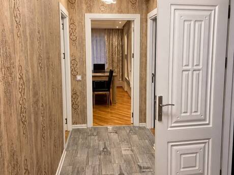2-room apartment for rent, 70 m², Qara Qarayev: 700 ₼/mo 3