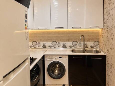 2-room apartment for rent, 70 m², Qara Qarayev: 700 ₼/mo 4