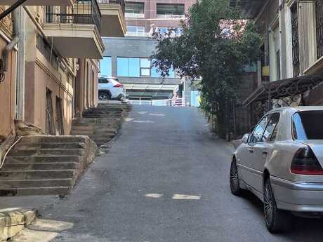 Аренда: 1-комнатная квартира, 32 м², İçəri Şəhər: 700 ₼/мес 2