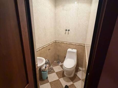 3-room apartment for rent, 100 m², Azadlıq Prospekti: 896 ₼/mo 2