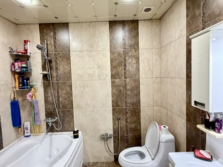 3 otaqlı mənzil, 117 m², Azadlıq Prospekti: 310 000 ₼ 2