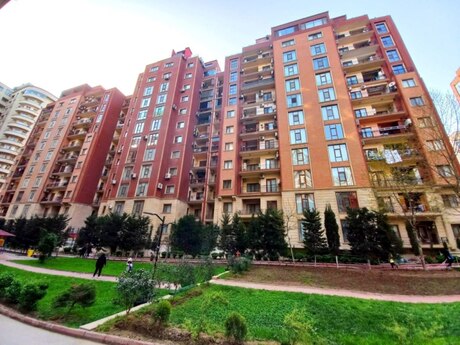 3 rooms · 170 m² · floor 1/12, Gənclik