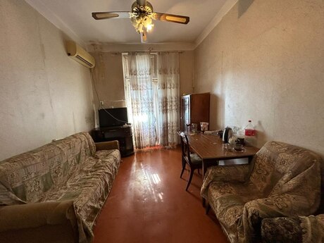 2 rooms · 40 m² · floor 5/5, Elmlər Akademiyası